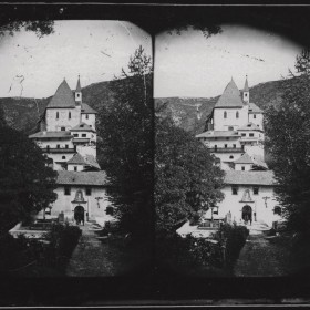 Santuario di San Romedio a Sanzeno (Trento)
fotografia di Giovanni Battista Unterveger lastra al collodio umido, 1858 – 1884